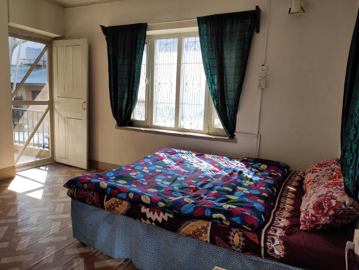 Laughing Buddha Guest House & Villa Kathmandu Exterior foto