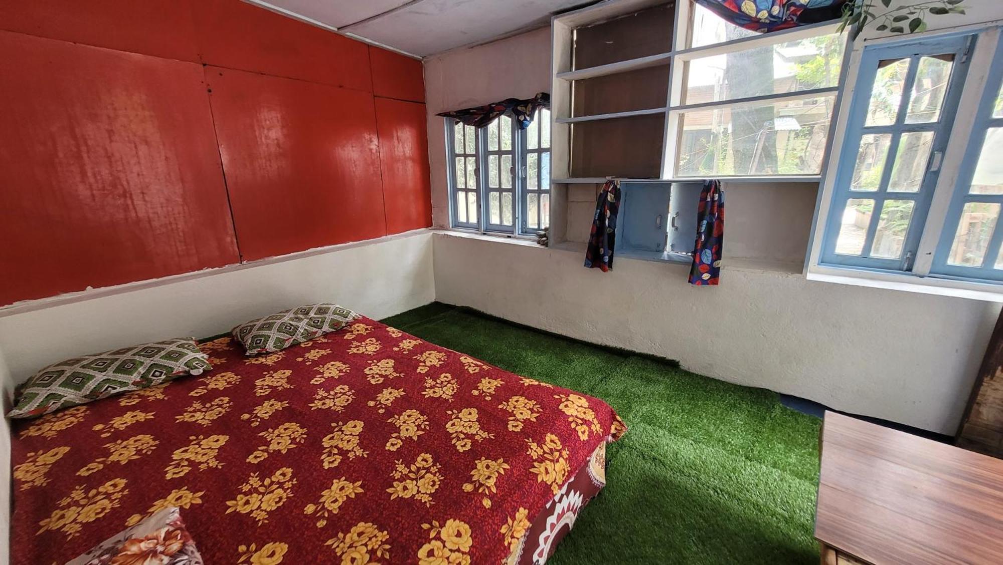 Laughing Buddha Guest House & Villa Kathmandu Exterior foto